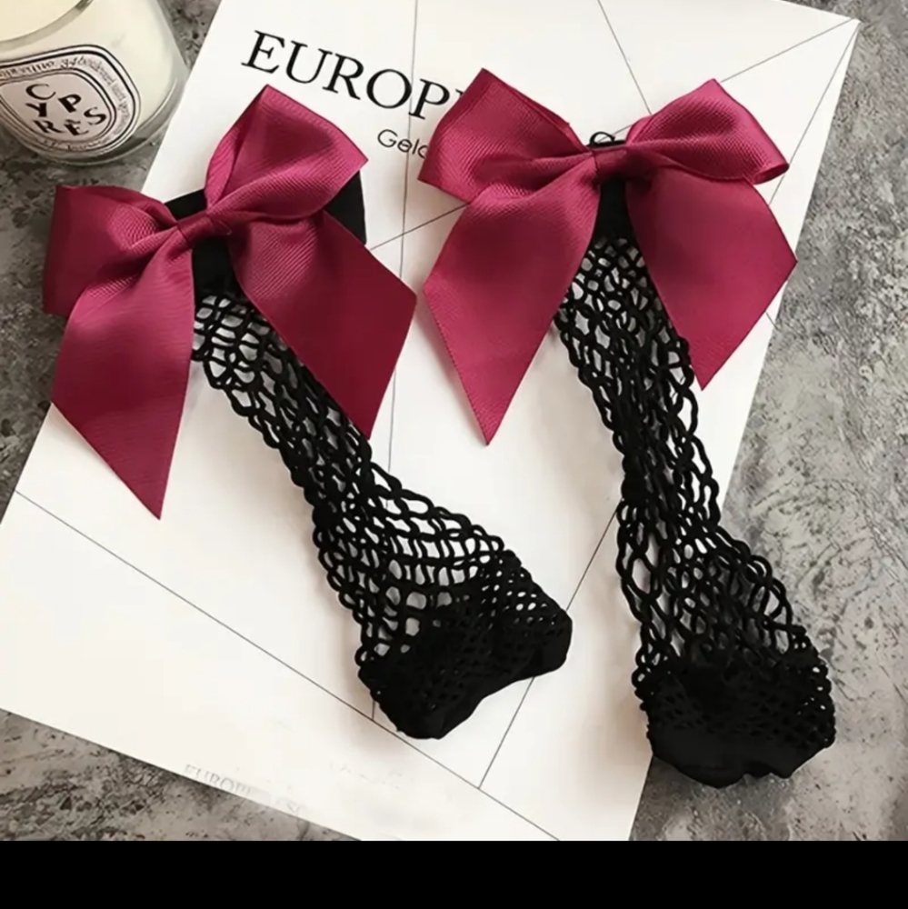 🌹Fishnet socks 🧦 - Picture 4 of 6